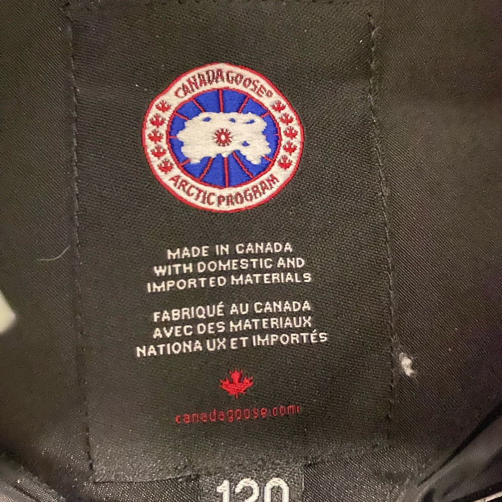 Canada goose boys or girls black